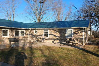 Black Bear Mountain Stone - Stone Veneer - Field Stone Ozark