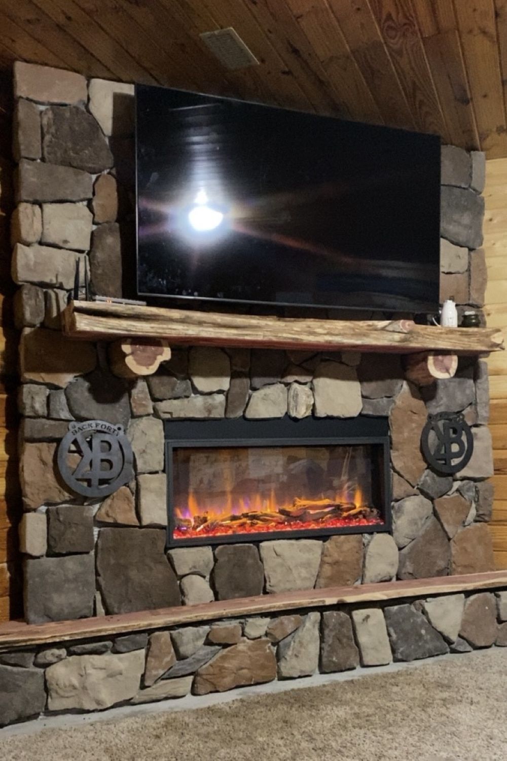 Black Bear Mountain Stone - Stone Veneer - Field Stone Ozark