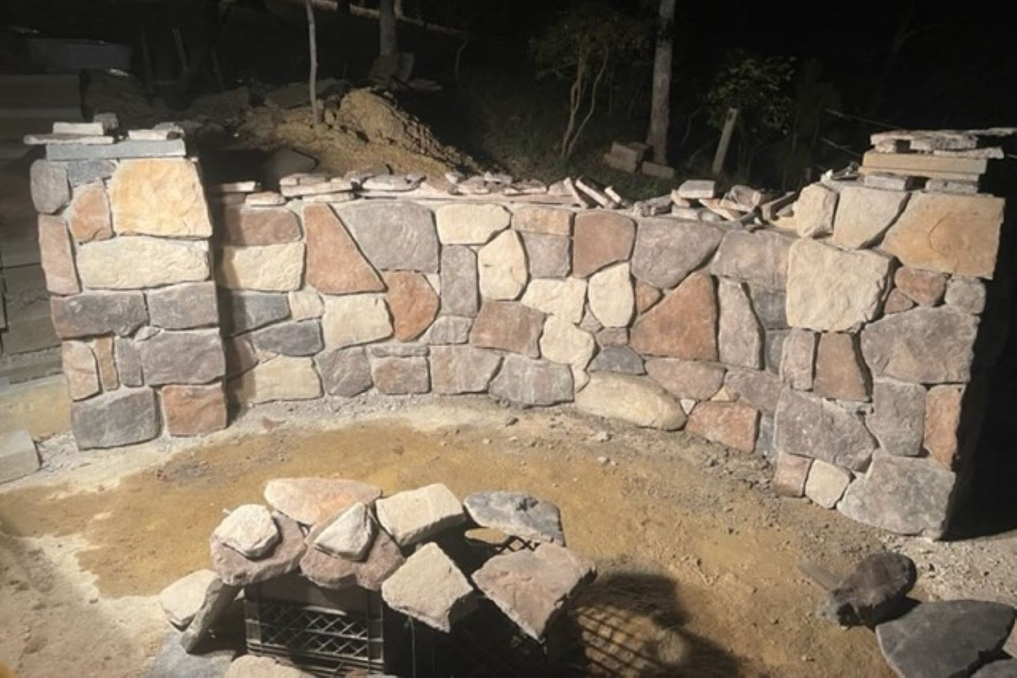 Black Bear Mountain Stone - Stone Veneer - Field Stone Rustic