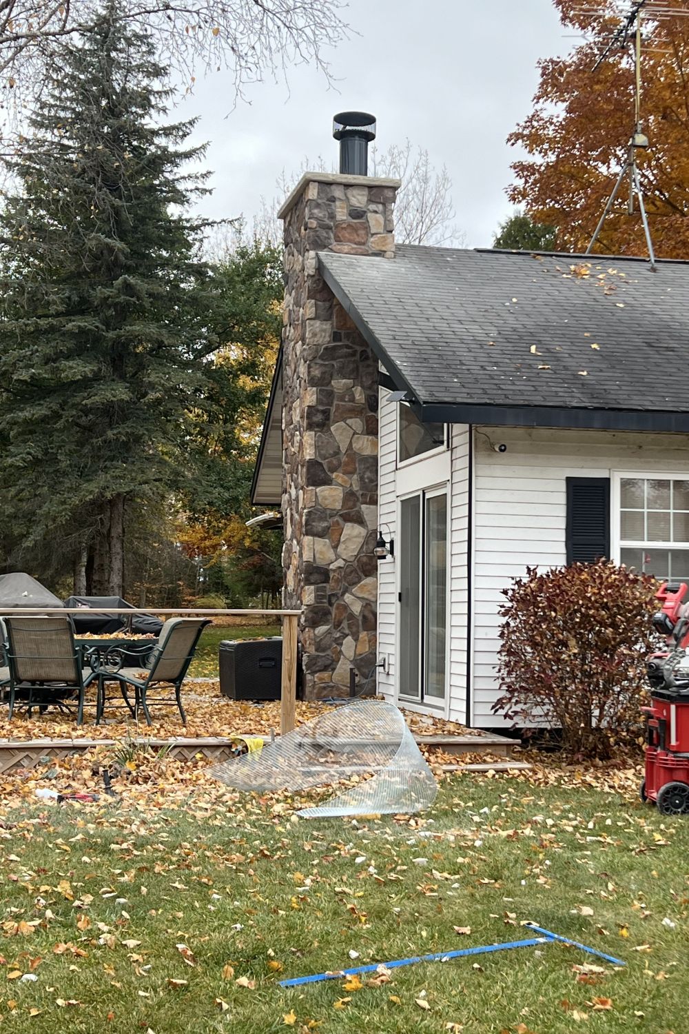 Black Bear Mountain Stone - Stone Veneer - Field Stone Rustic