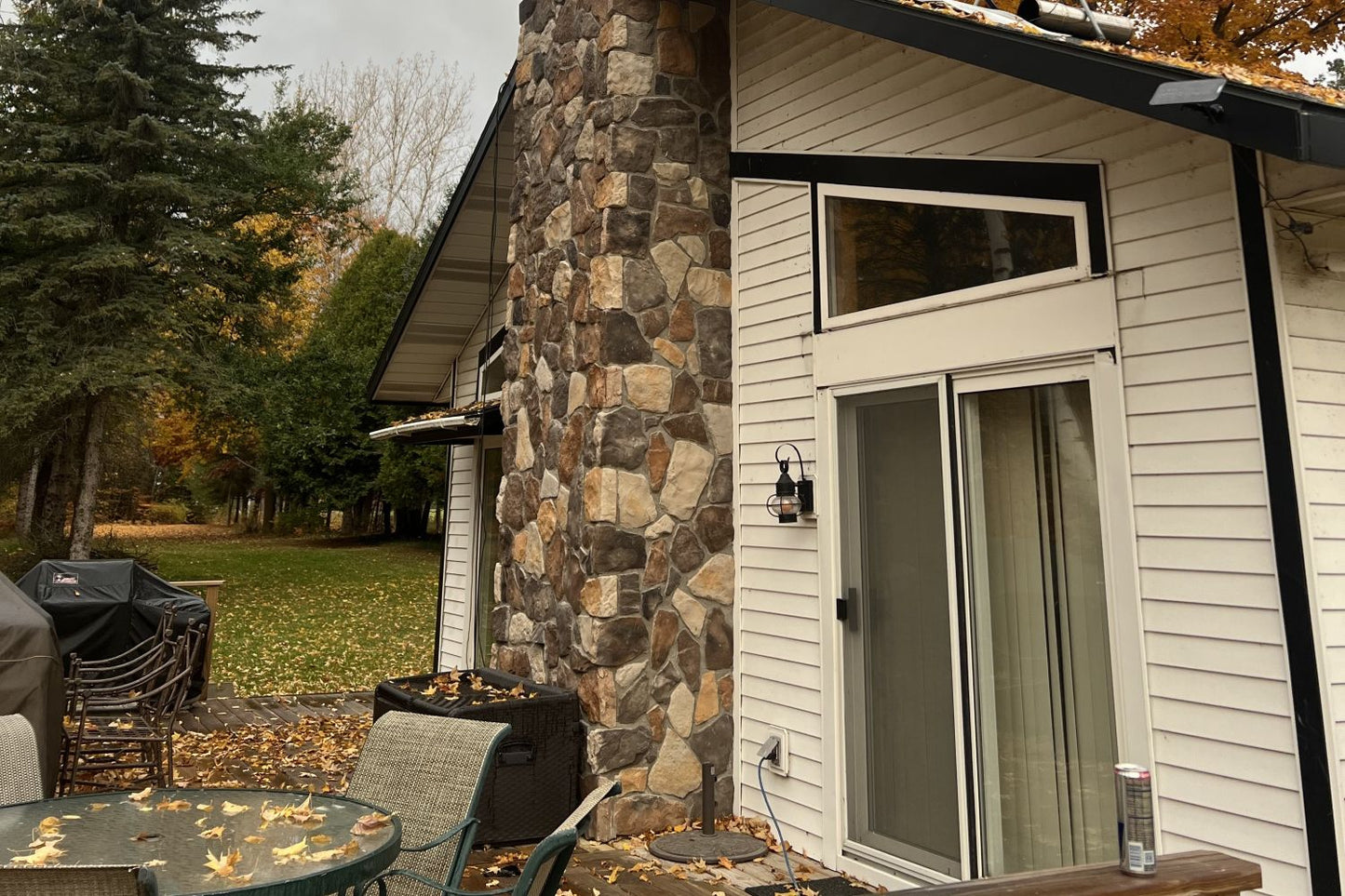 Black Bear Mountain Stone - Stone Veneer - Field Stone Rustic