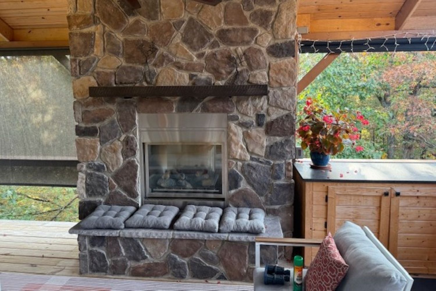 Black Bear Mountain Stone - Stone Veneer - Field Stone Rustic