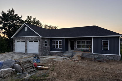 Black Bear Mountain Stone - Stone Veneer - Hackett Stone Ash