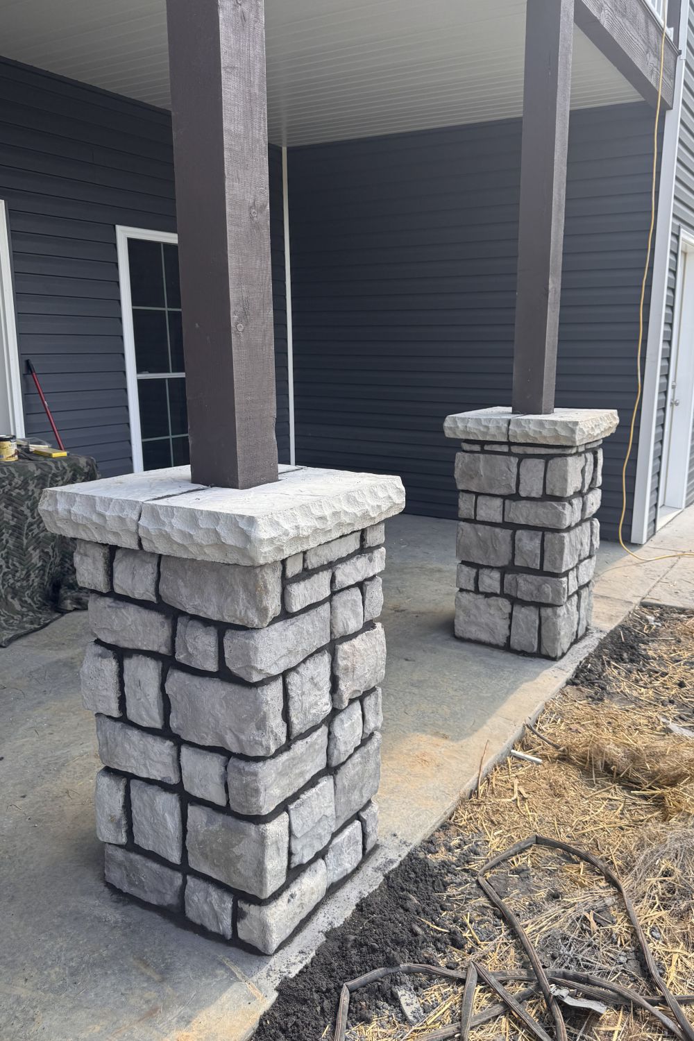 Black Bear Mountain Stone - Stone Veneer - Hackett Stone Ash