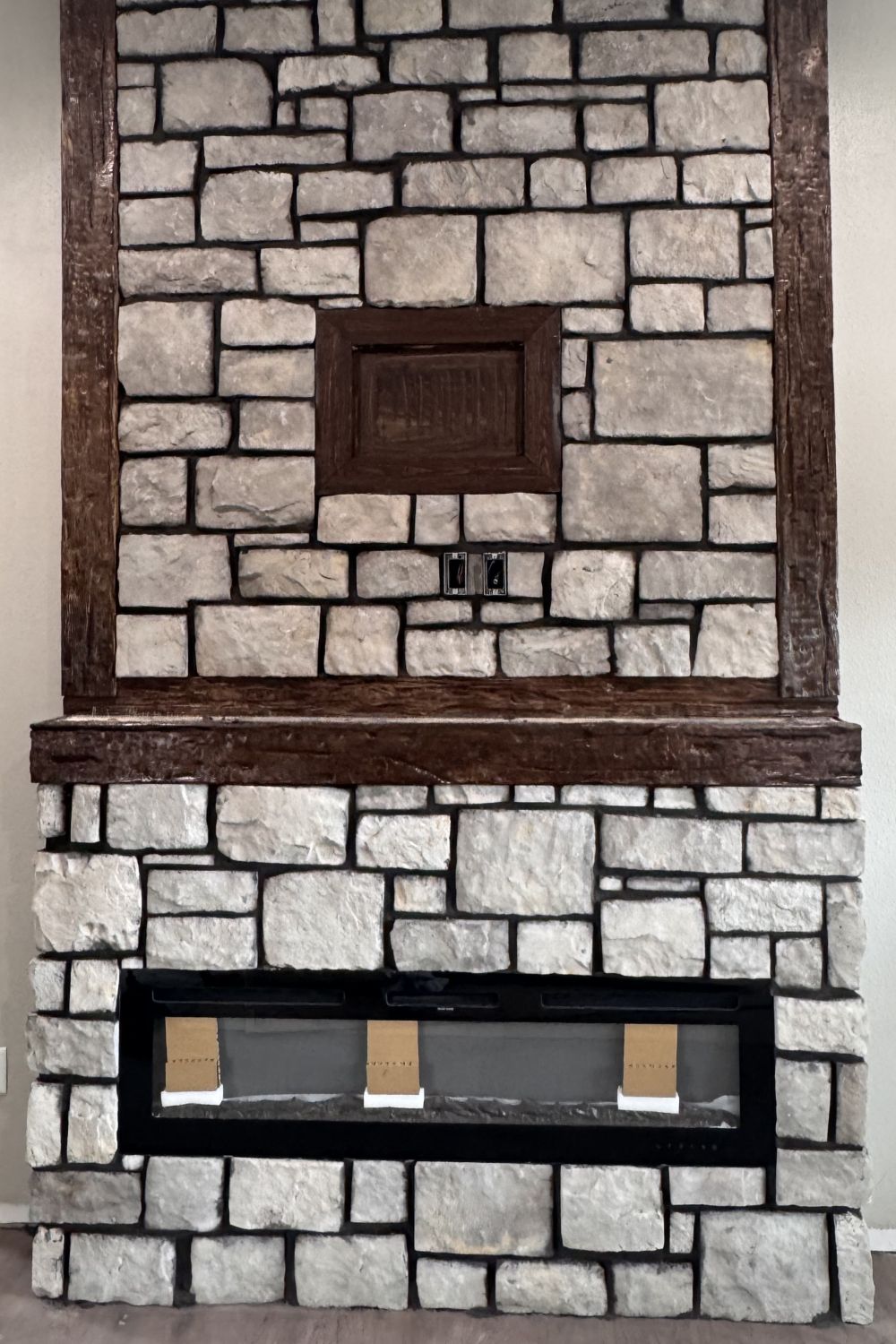 Black Bear Mountain Stone - Stone Veneer - Hackett Stone Ash