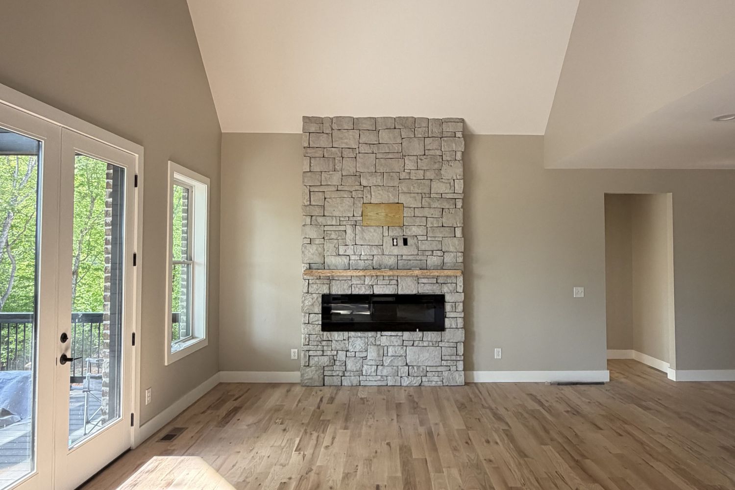 Black Bear Mountain Stone - Stone Veneer - Hackett Stone Chalk
