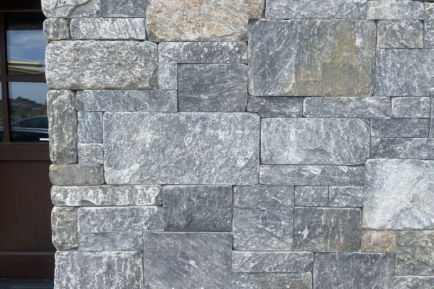 Black Bear Mountain Stone - Stone Veneer - Hackett Stone Kona