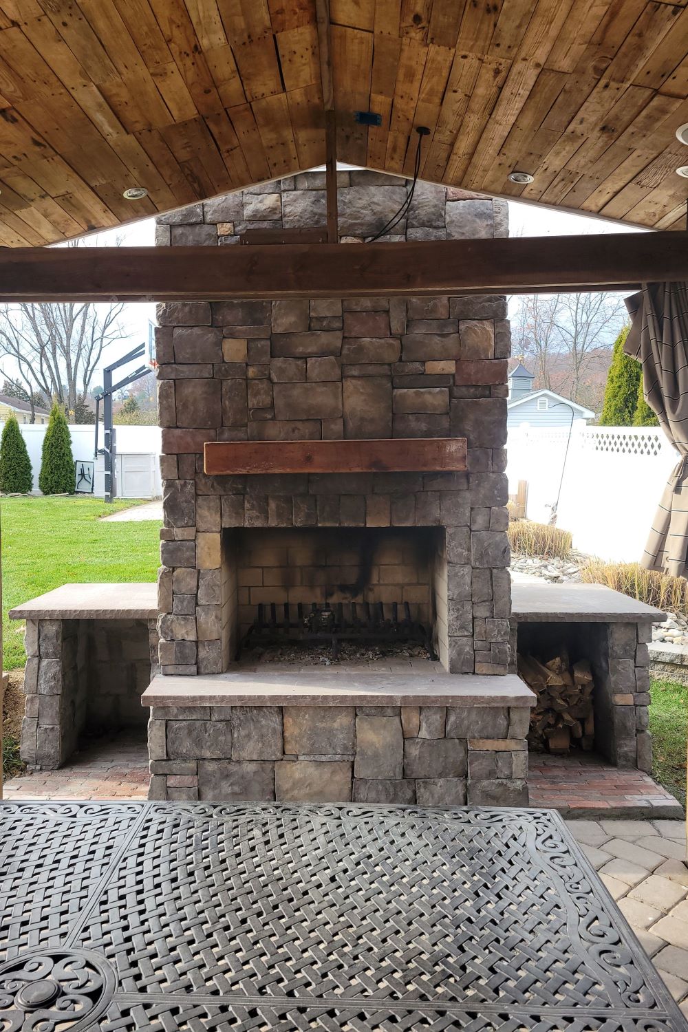 Black Bear Mountain Stone - Stone Veneer - Hackett Stone Kona