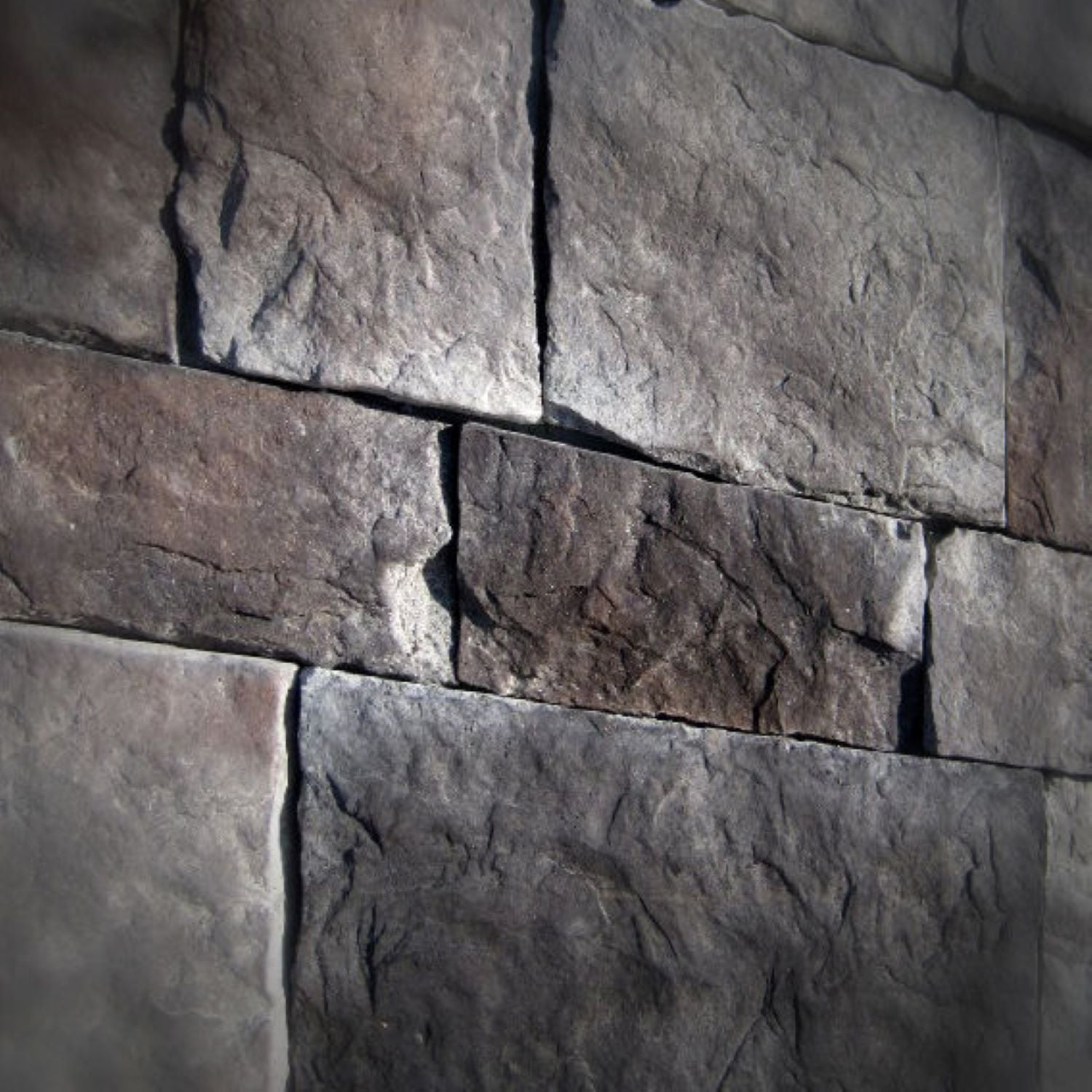 Black Bear Mountain Stone - Stone Veneer - Hackett Stone Midnight - Sample