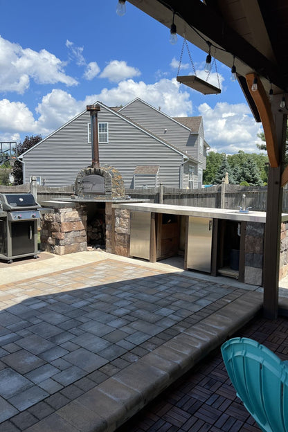 Black Bear Mountain Stone - Stone Veneer - Hackett Stone Rustic