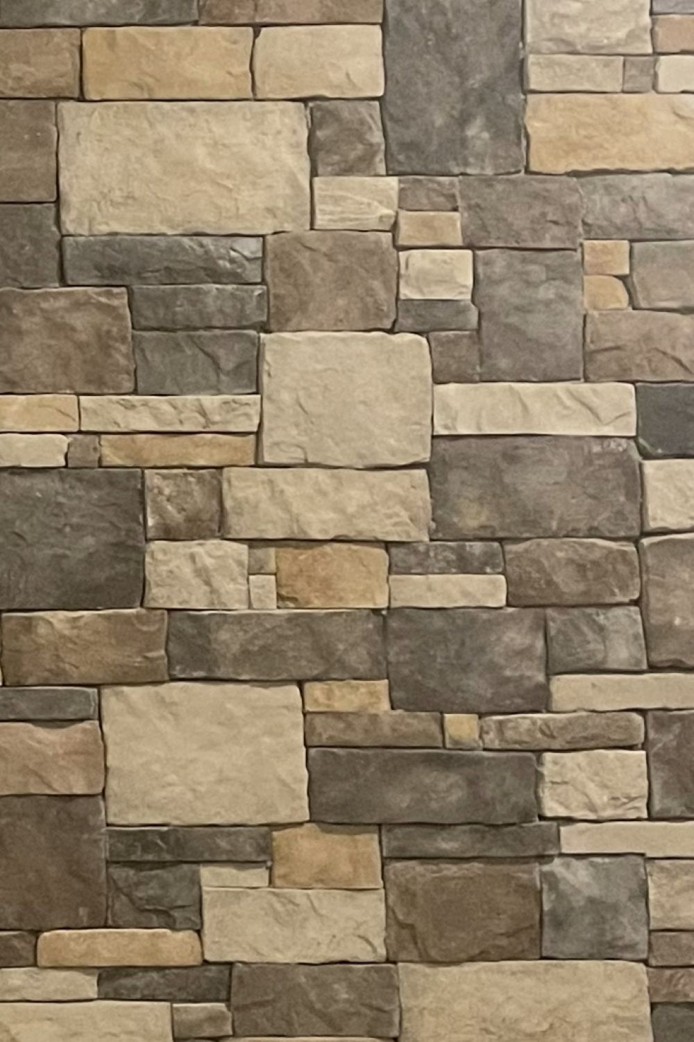 Black Bear Mountain Stone - Stone Veneer - Hackett Stone Rustic