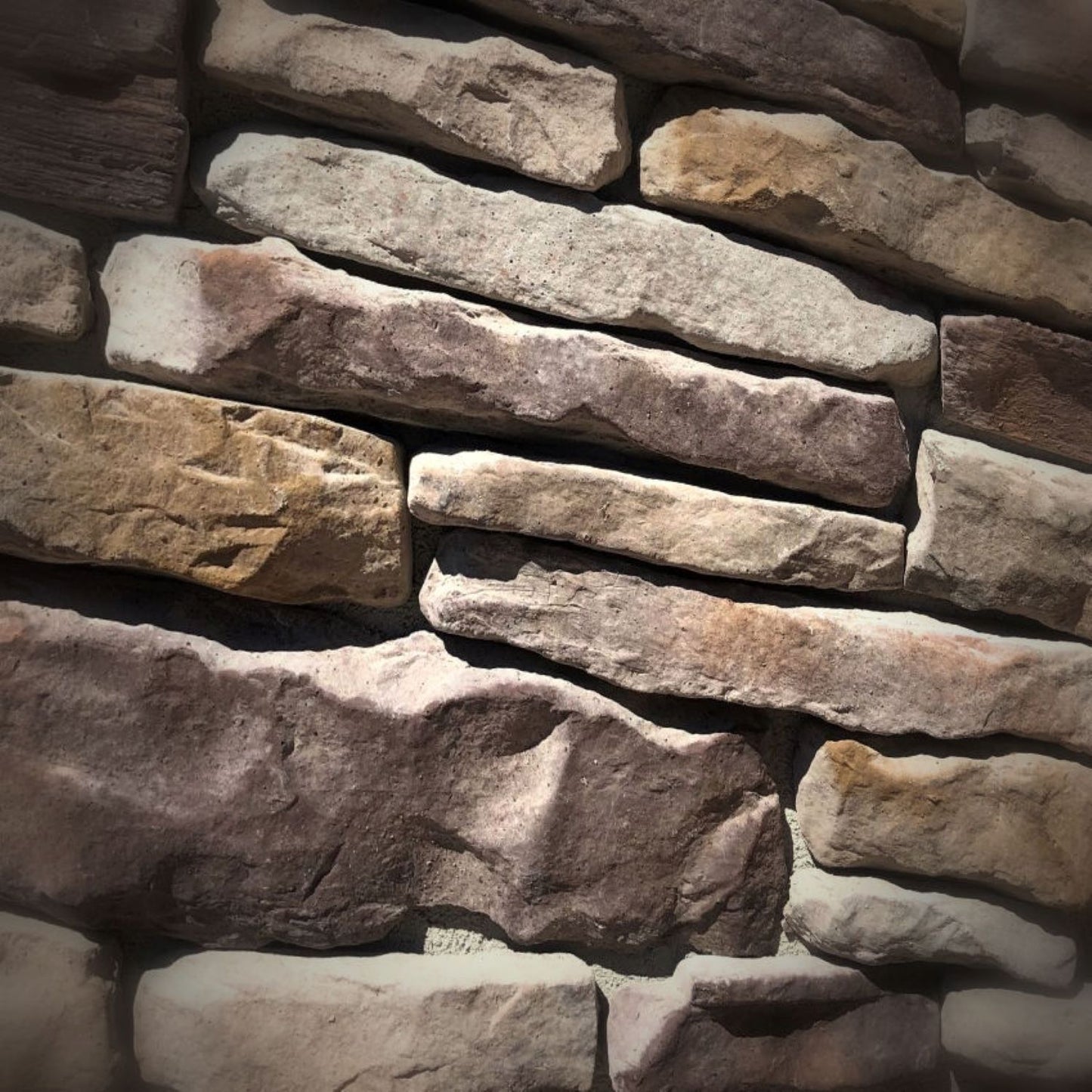Black Bear Mountain Stone - Stone Veneer - Ledge Stone Acadia