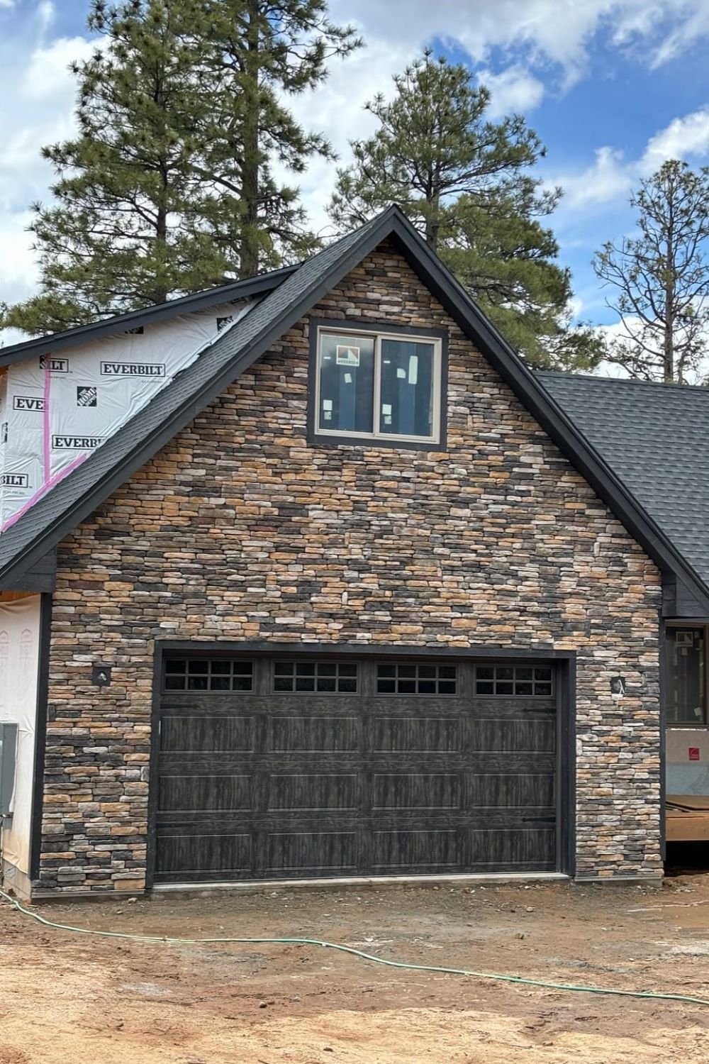 Black Bear Mountain Stone - Stone Veneer - Ledge Stone Aspen