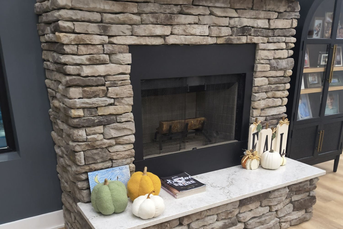 Black Bear Mountain Stone - Stone Veneer - Ledge Stone Granite