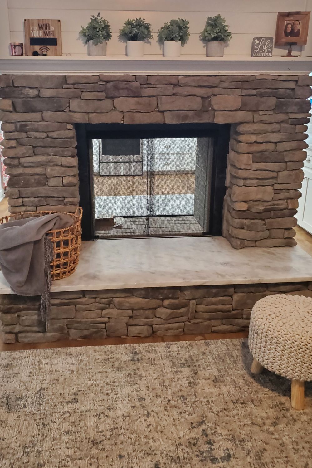 Black Bear Mountain Stone - Stone Veneer - Ledge Stone Granite