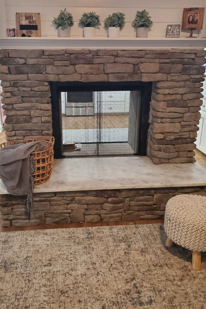 Black Bear Mountain Stone - Stone Veneer - Ledge Stone Granite