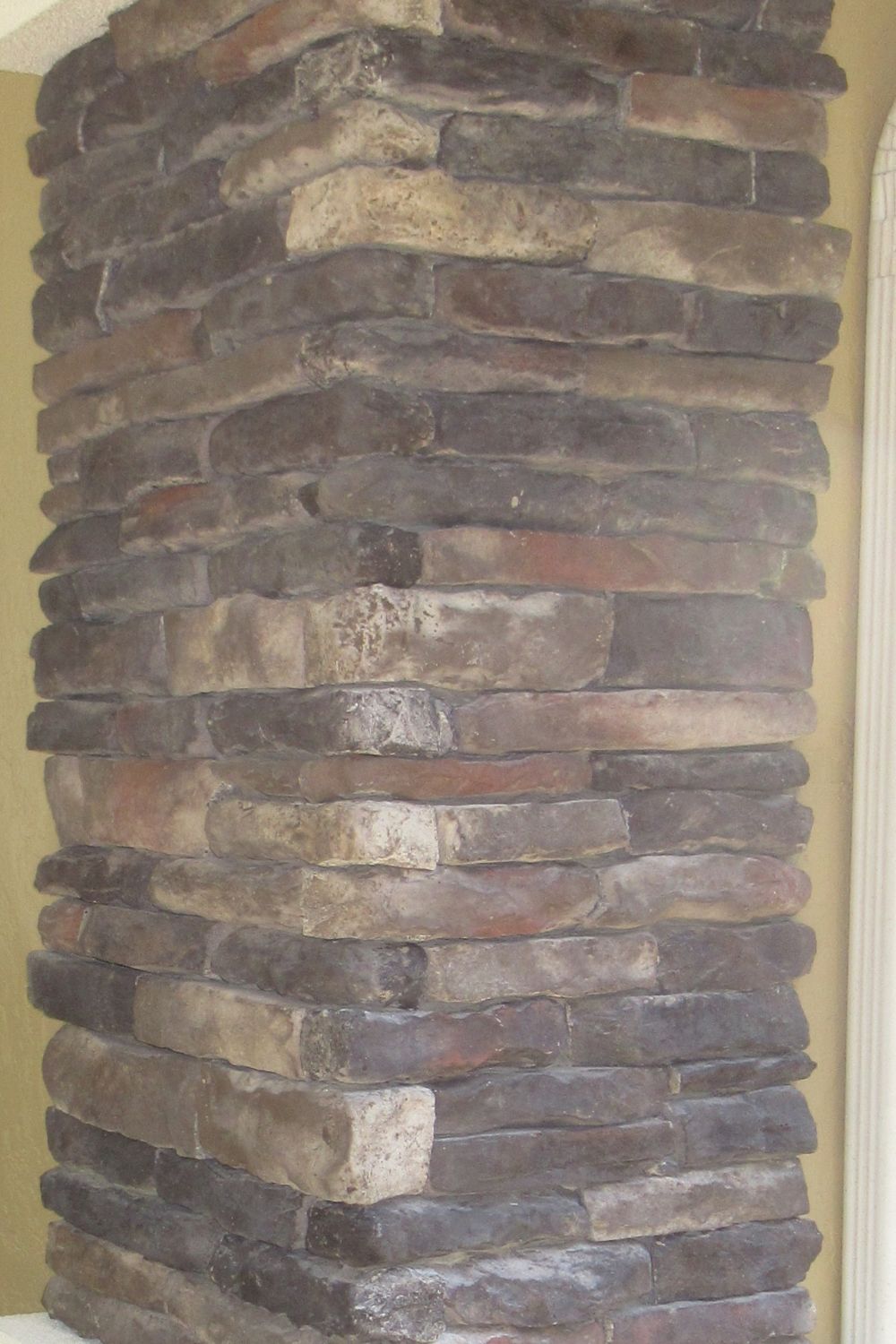 Black Bear Mountain Stone - Stone Veneer - Ledge Stone Midnight