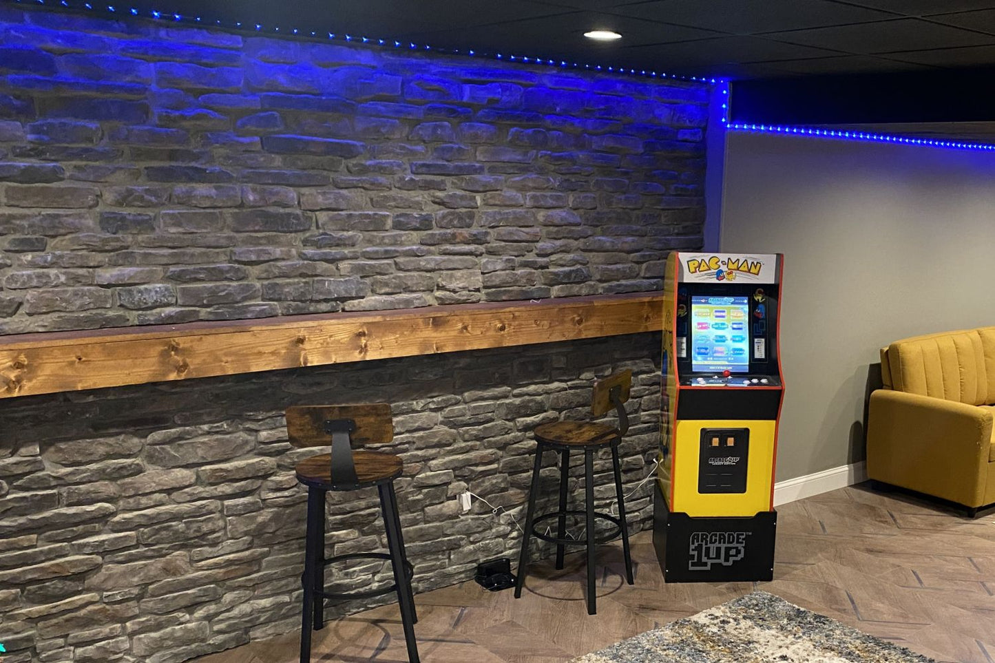 Black Bear Mountain Stone - Stone Veneer - Ledge Stone Midnight