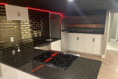 Black Bear Mountain Stone - Stone Veneer - Ledge Stone Midnight