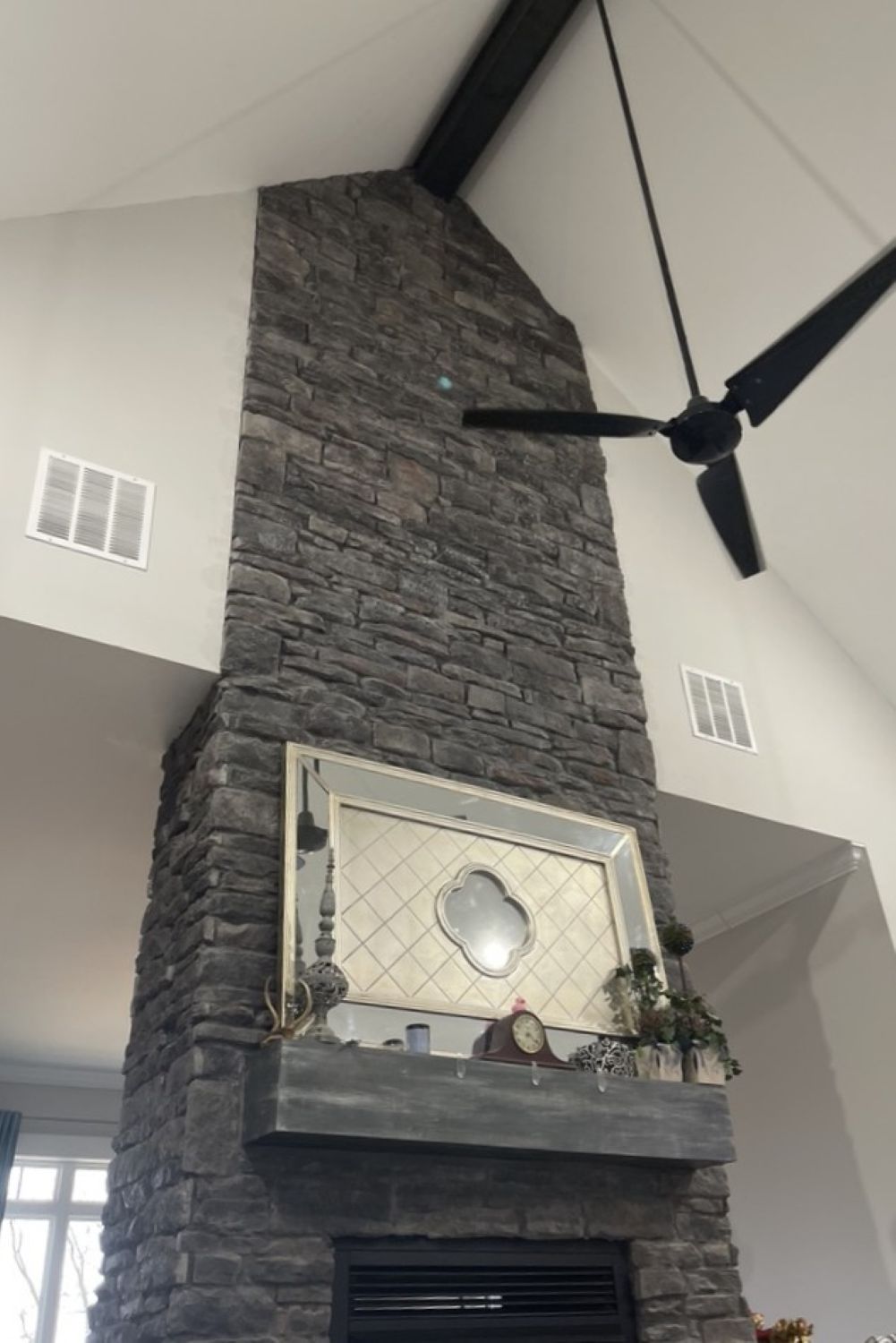 Black Bear Mountain Stone - Stone Veneer - Ledge Stone Midnight
