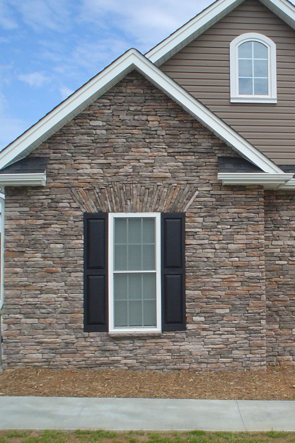 Black Bear Mountain Stone - Stone Veneer - Ledge Stone Mossy Creek