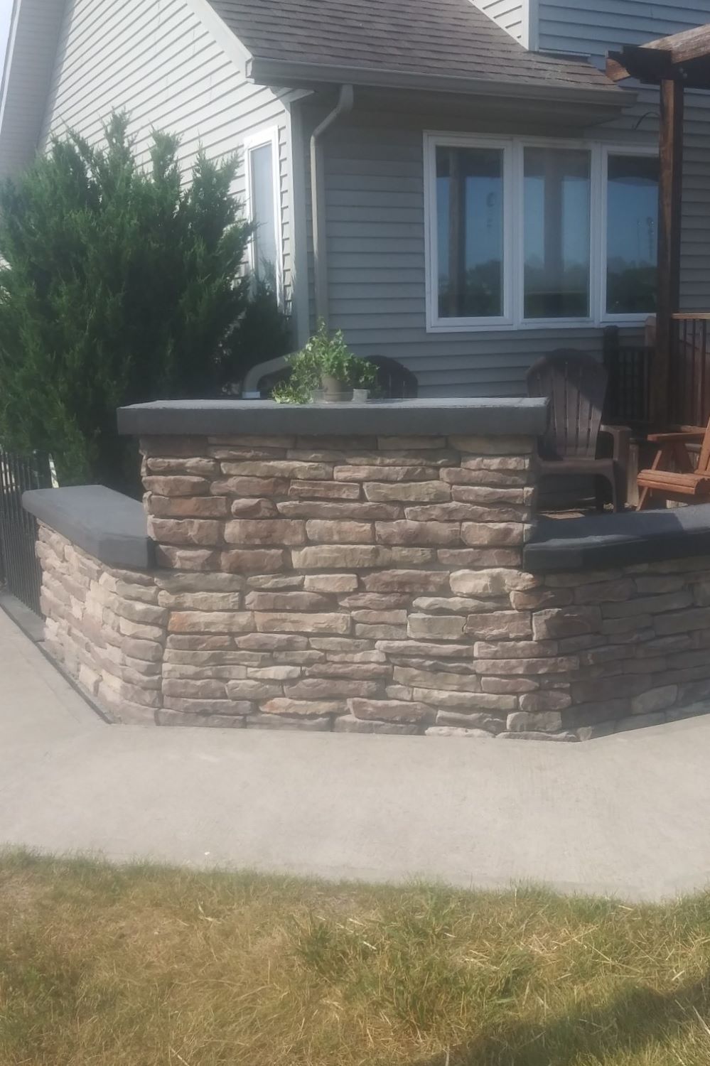 Black Bear Mountain Stone - Stone Veneer - Ledge Stone Mossy Creek