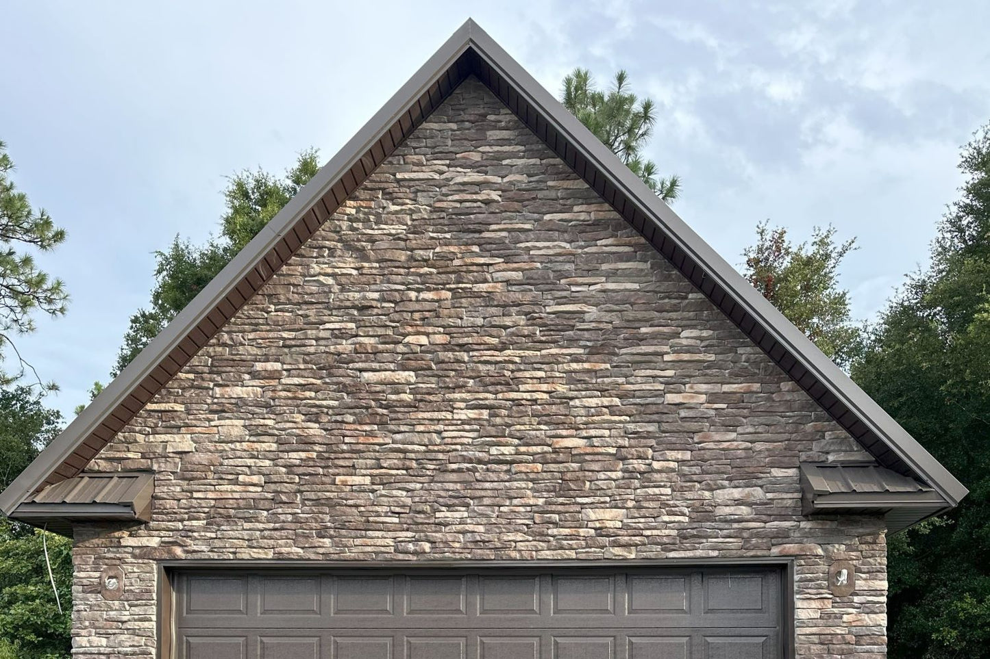 Black Bear Mountain Stone - Stone Veneer - Ledge Stone Mossy Creek