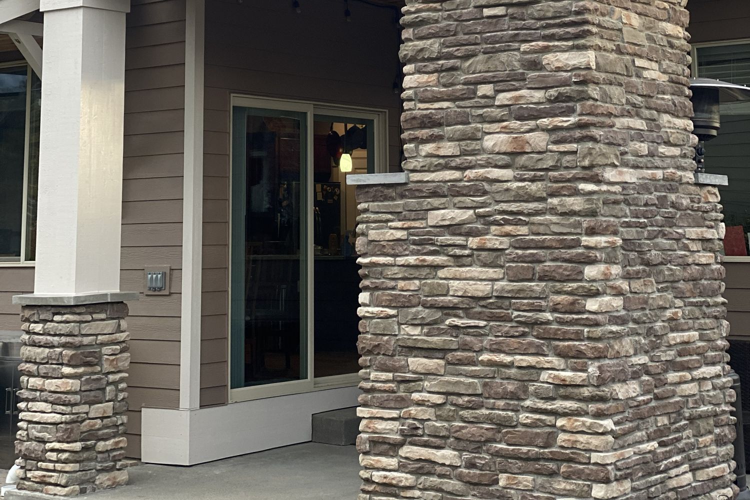 Black Bear Mountain Stone - Stone Veneer - Ledge Stone Mossy Creek