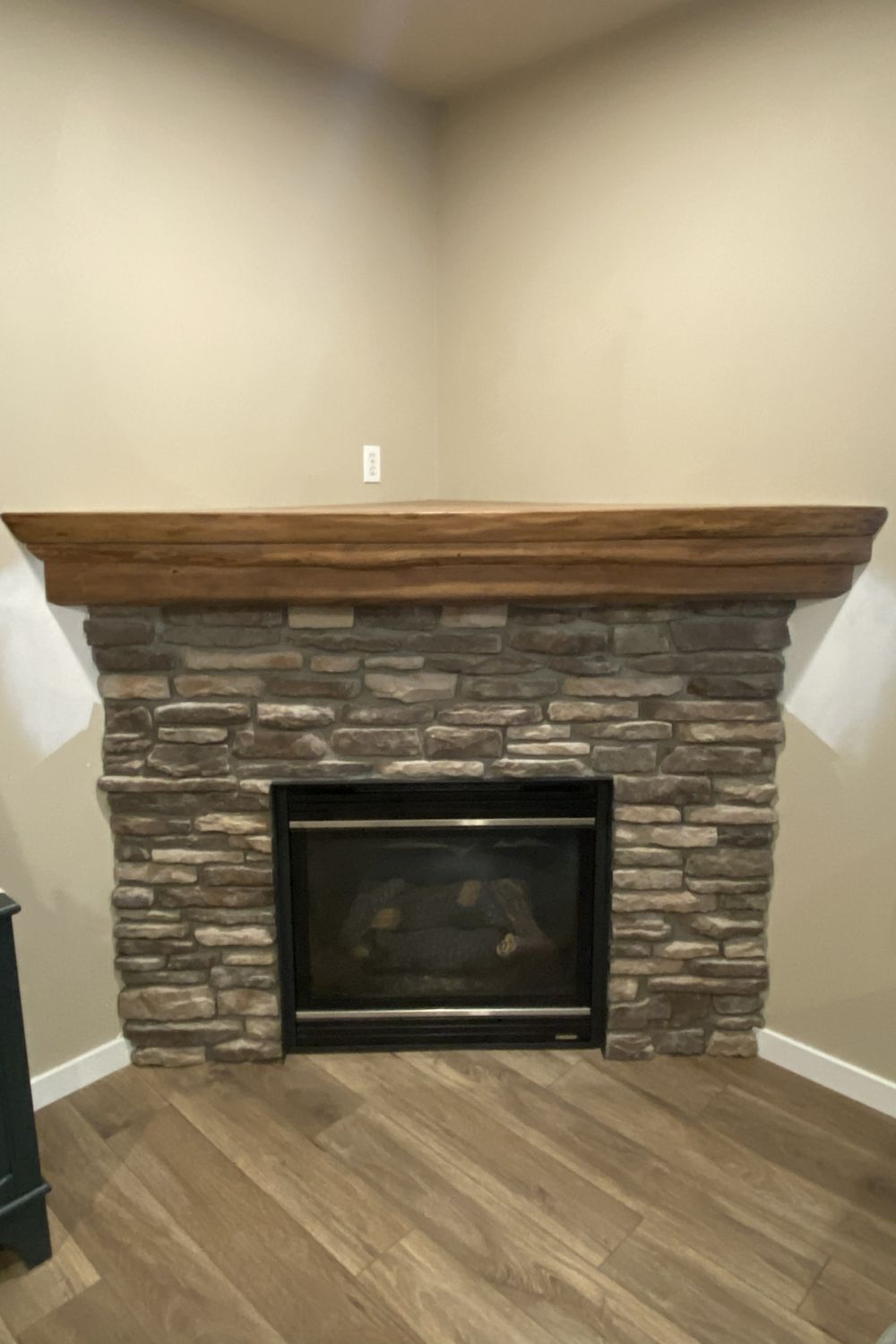 Black Bear Mountain Stone - Stone Veneer - Ledge Stone Mossy Creek