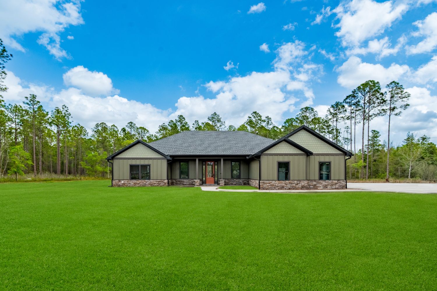 Black Bear Mountain Stone - Stone Veneer - Ledge Stone Mountain Mist