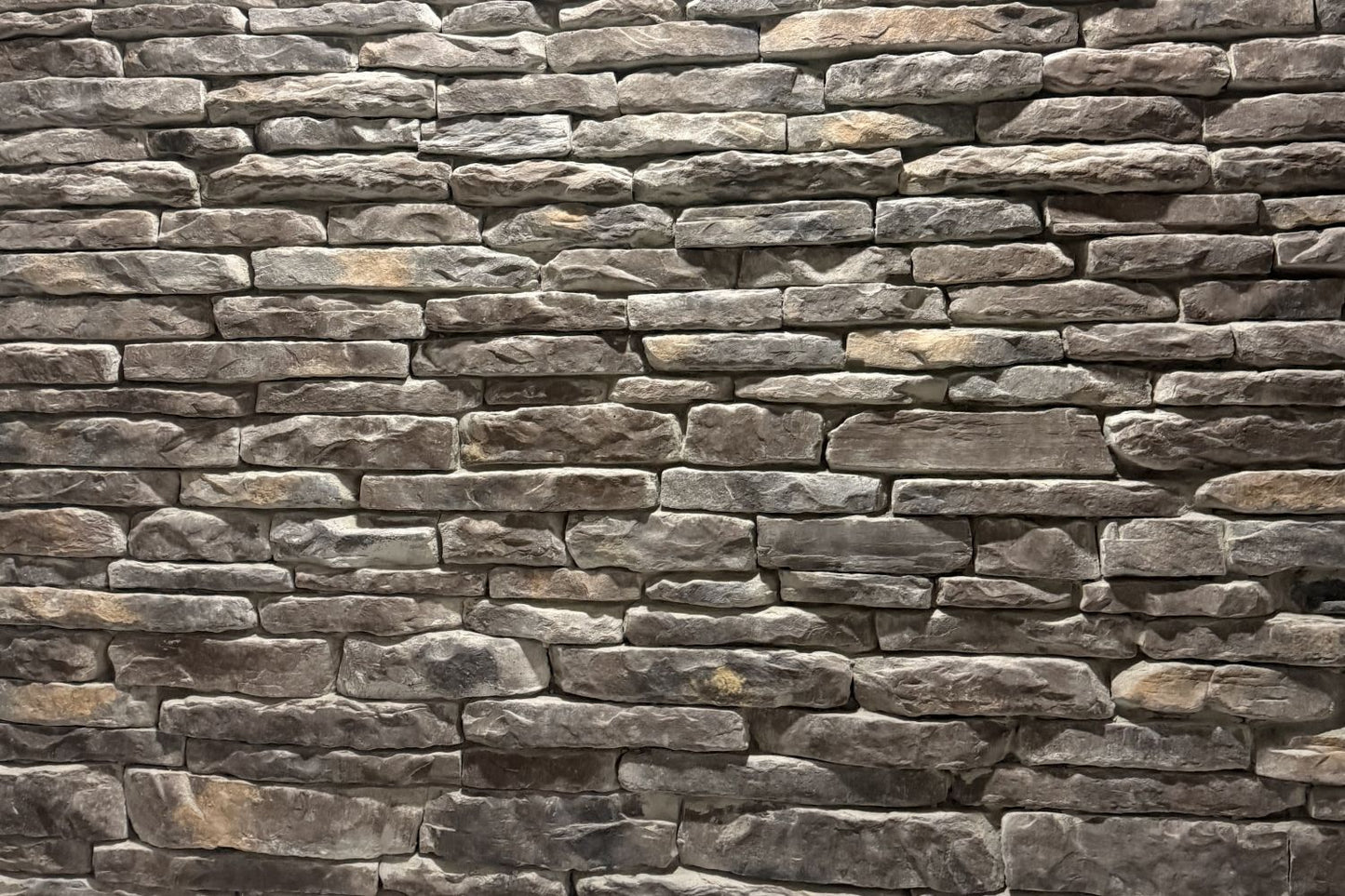 Black Bear Mountain Stone - Stone Veneer - Ledge Stone Outback