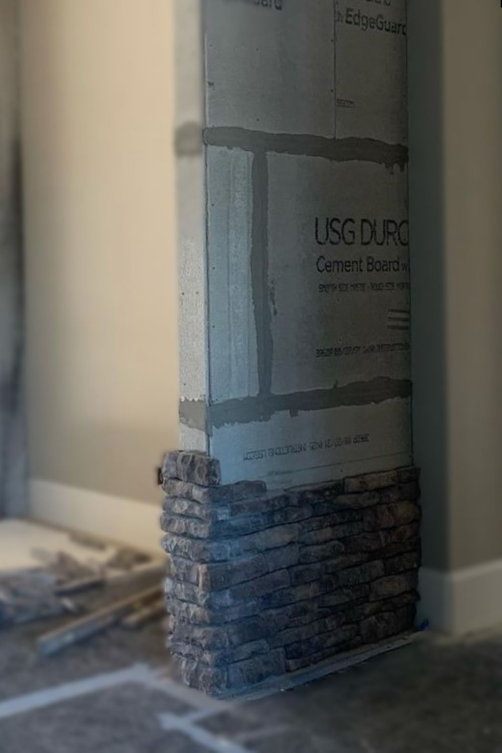 Black Bear Mountain Stone - Stone Veneer - Ledge Stone Outback