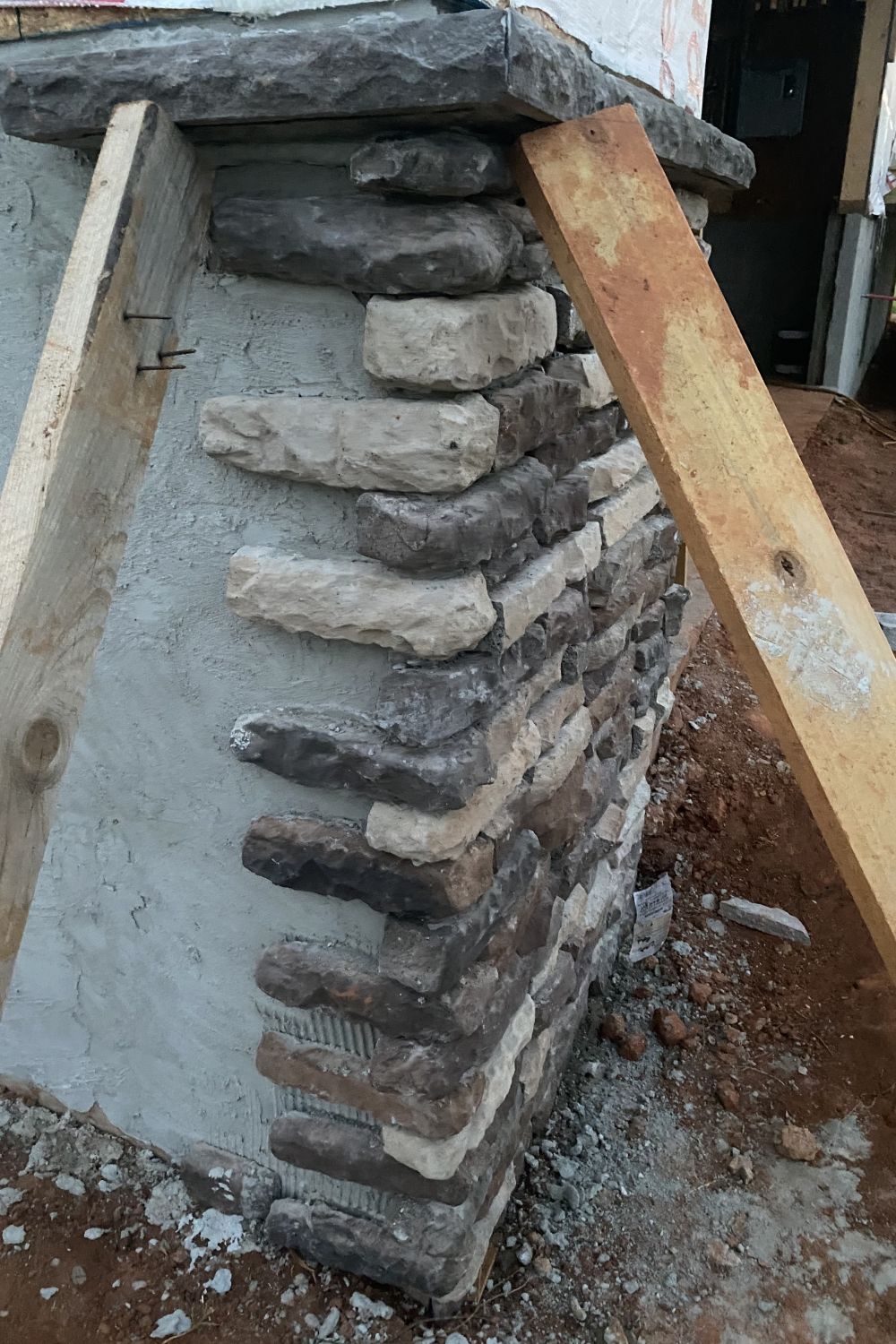 Black Bear Mountain Stone - Stone Veneer - Ledge Stone Rustic