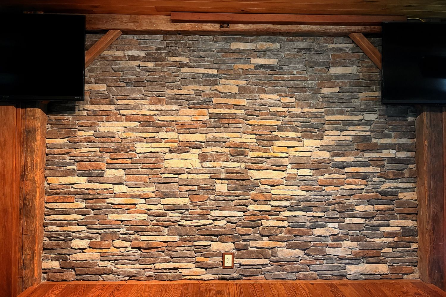 Black Bear Mountain Stone - Stone Veneer - Ledge Stone Rustic