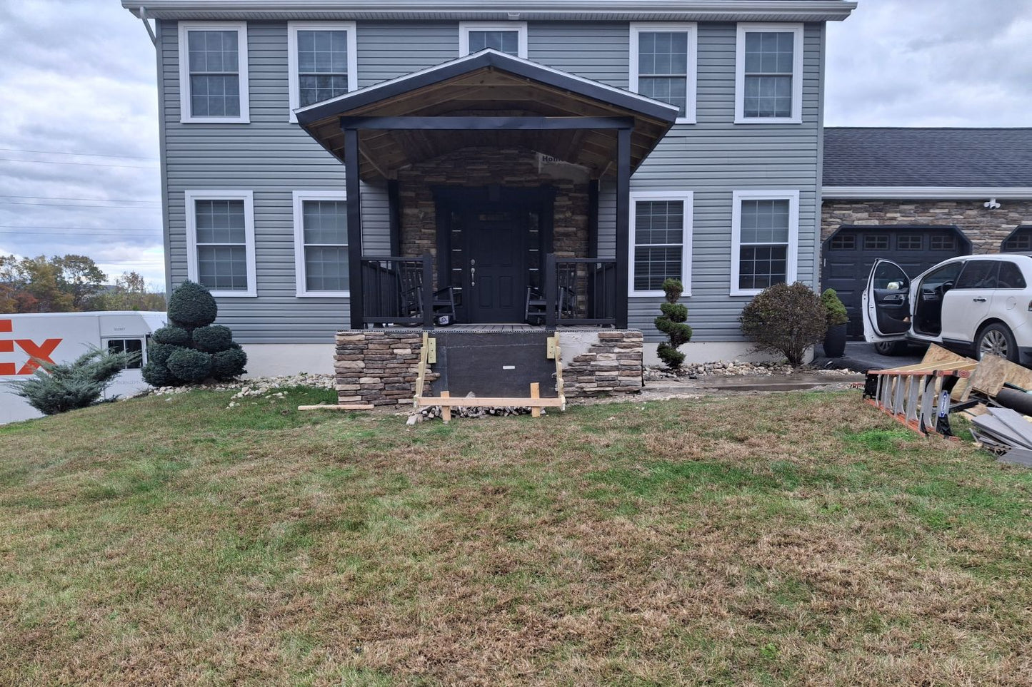 Black Bear Mountain Stone - Stone Veneer - Ledge Stone Rustic