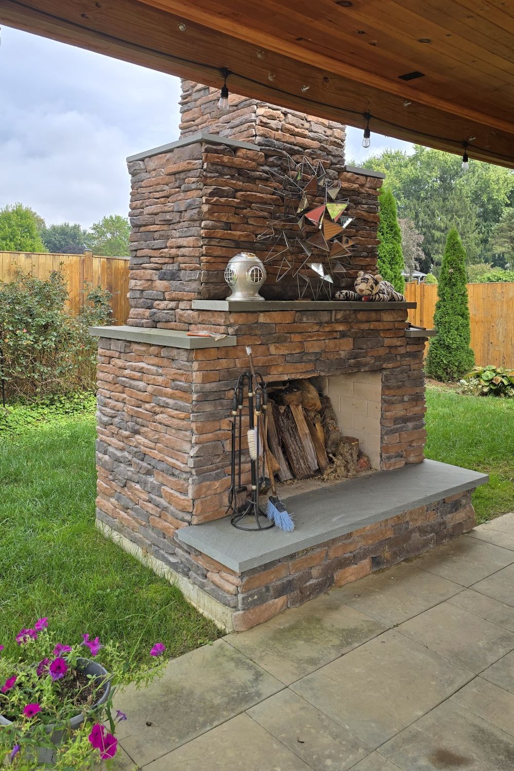 Black Bear Mountain Stone - Stone Veneer - Ledge Stone Sonoma