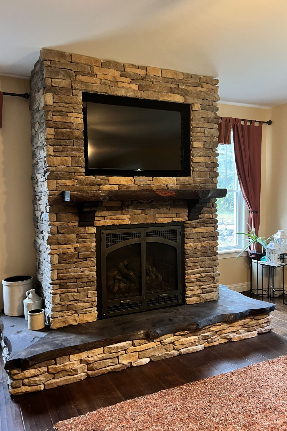 Black Bear Mountain Stone - Stone Veneer - Ledge Stone Tuscany