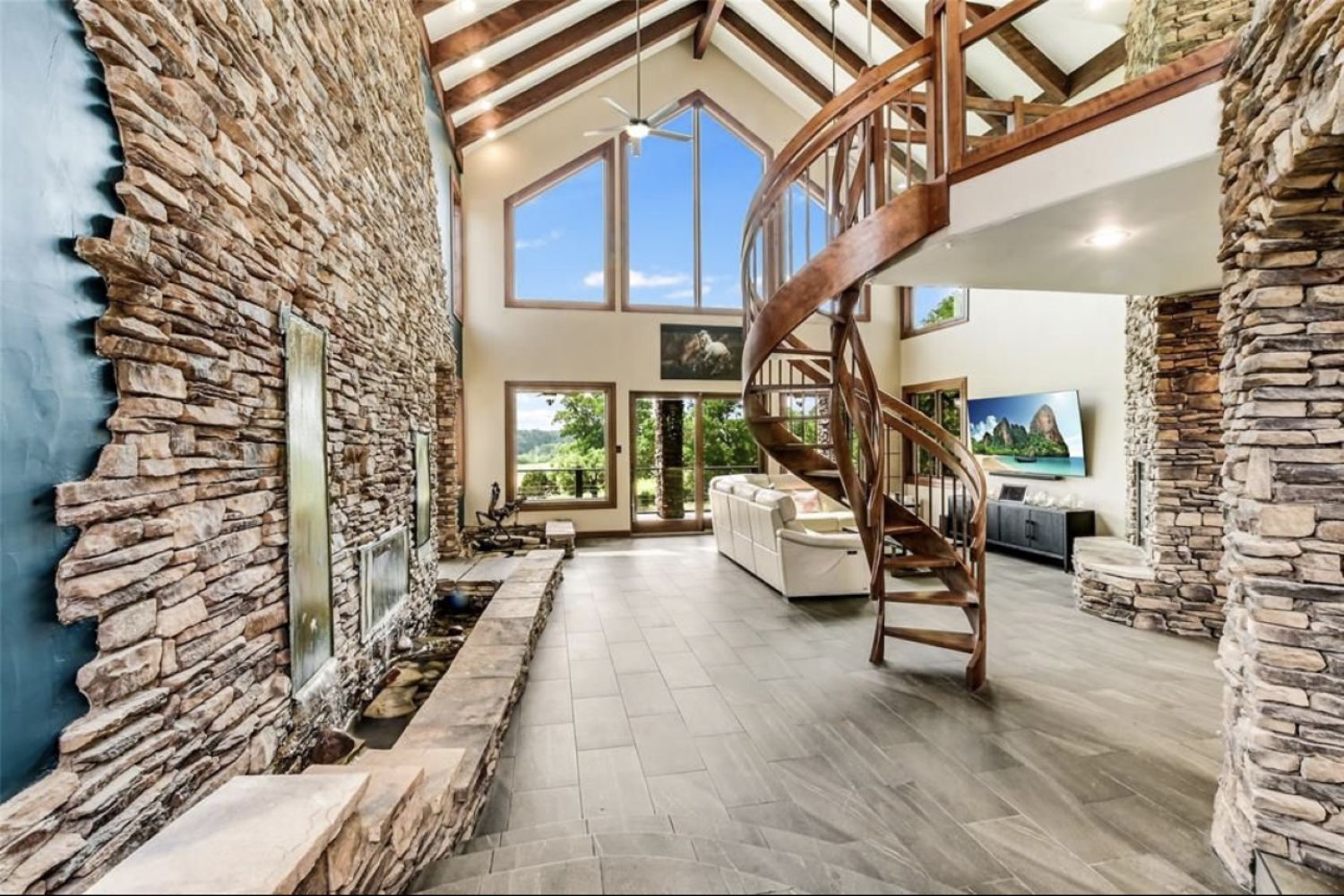 Black Bear Mountain Stone - Stone Veneer - Ledge Stone Tuscany