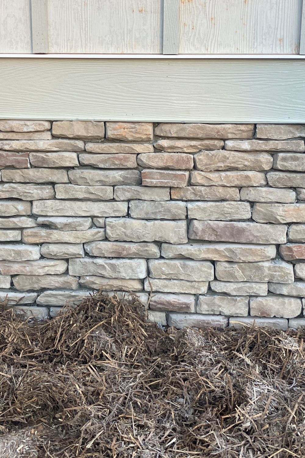 Black Bear Mountain Stone - Stone Veneer - Ledge Stone White Oak