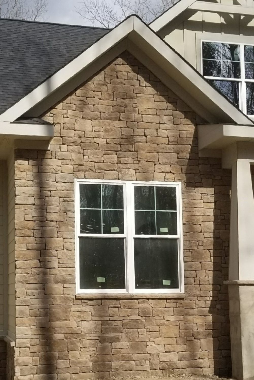 Black Bear Mountain Stone - Stone Veneer - Lime Stone Adaline