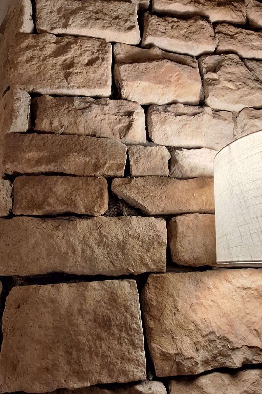 Black Bear Mountain Stone - Stone Veneer - Lime Stone Adaline