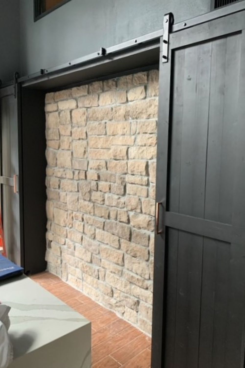 Black Bear Mountain Stone - Stone Veneer - Lime Stone Adaline