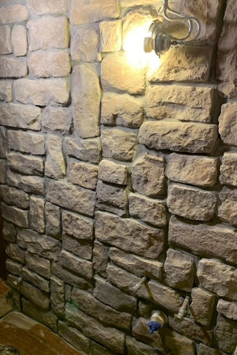 Black Bear Mountain Stone - Stone Veneer - Lime Stone Adaline