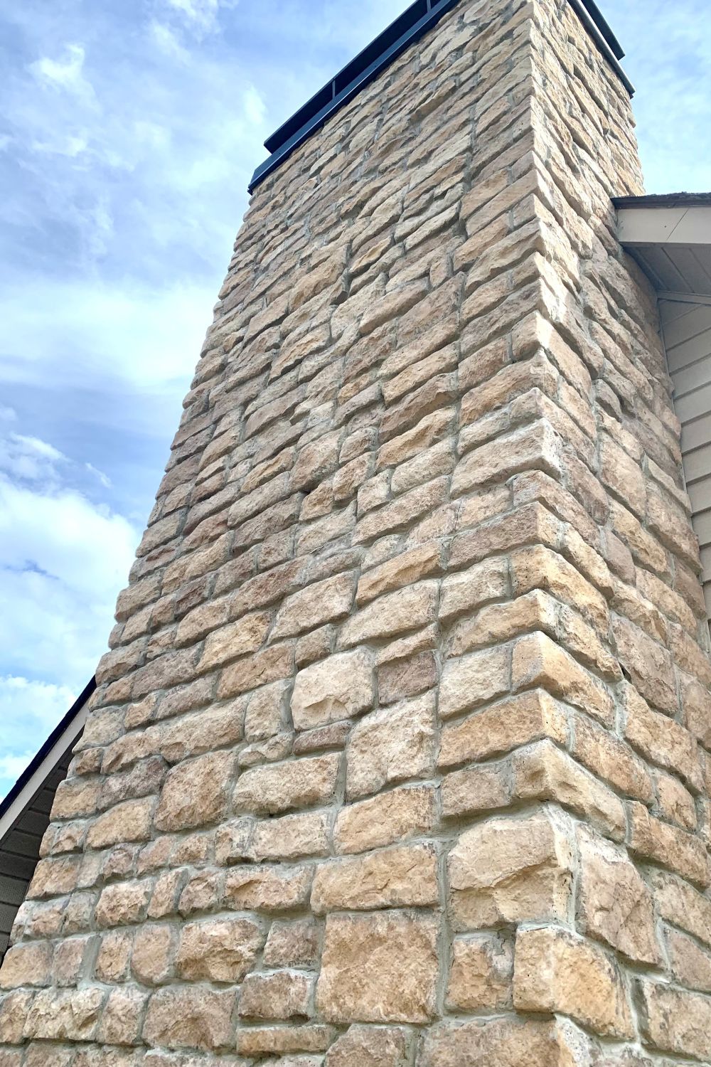 Black Bear Mountain Stone - Stone Veneer - Lime Stone Adaline