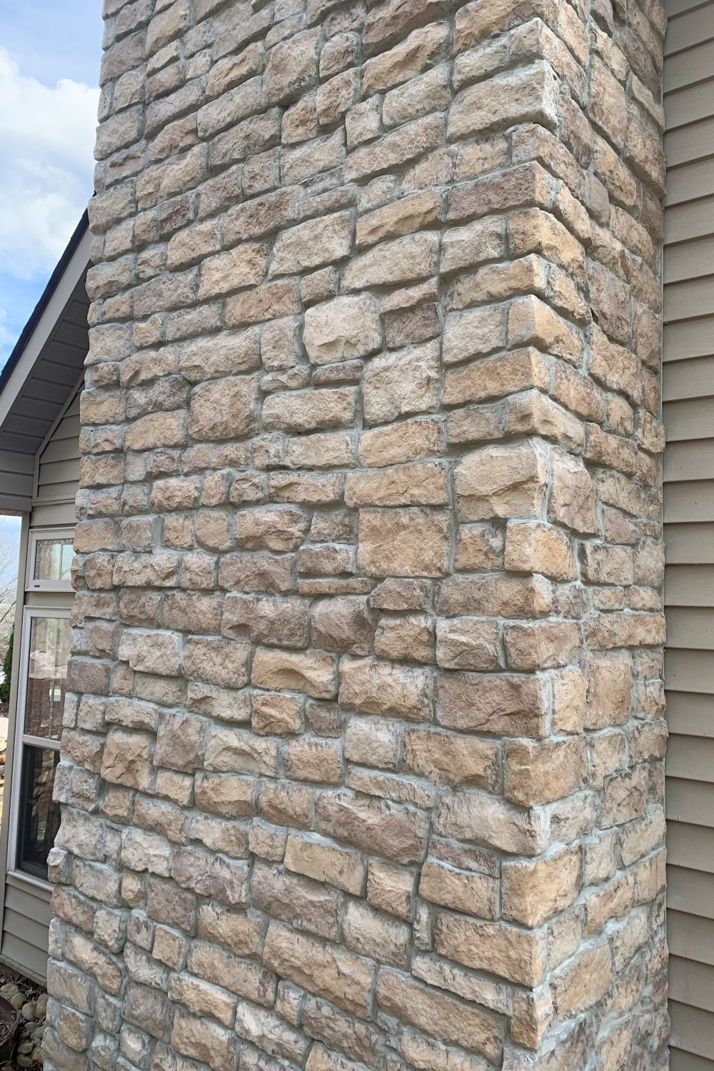 Black Bear Mountain Stone - Stone Veneer - Lime Stone Adaline