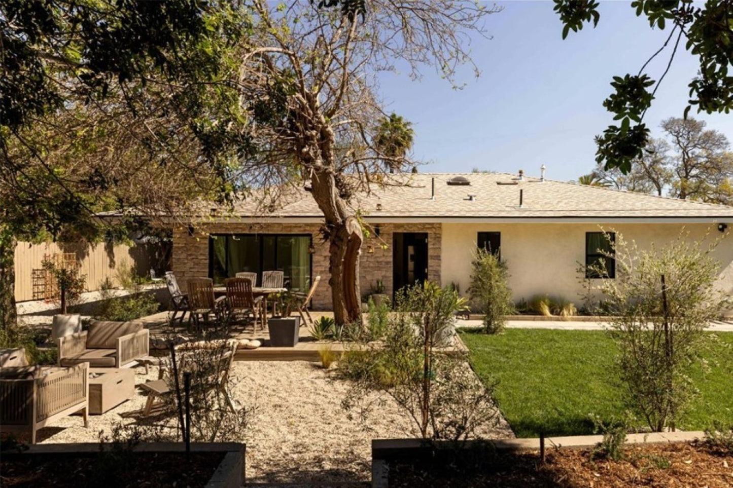 Black Bear Mountain Stone - Stone Veneer - Lime Stone Ash