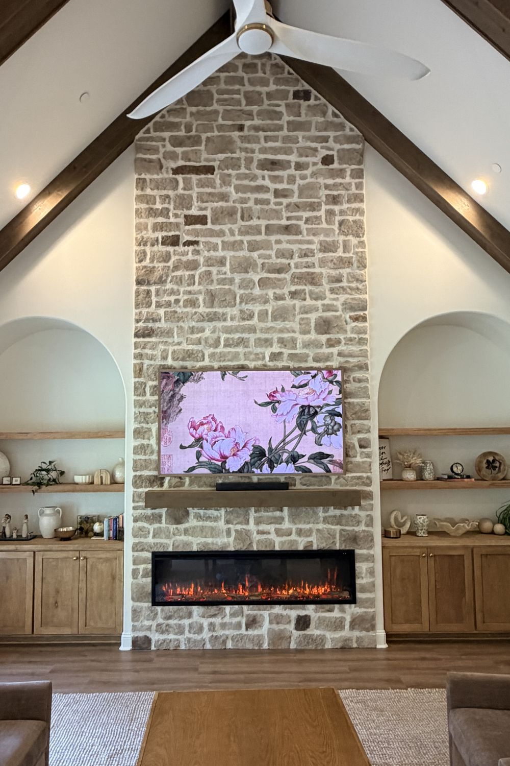 Black Bear Mountain Stone - Stone Veneer - Lime Stone Austin White