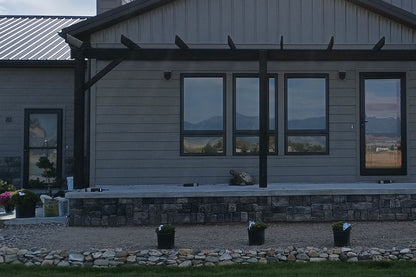 Black Bear Mountain Stone - Stone Veneer - Lime Stone Midnight