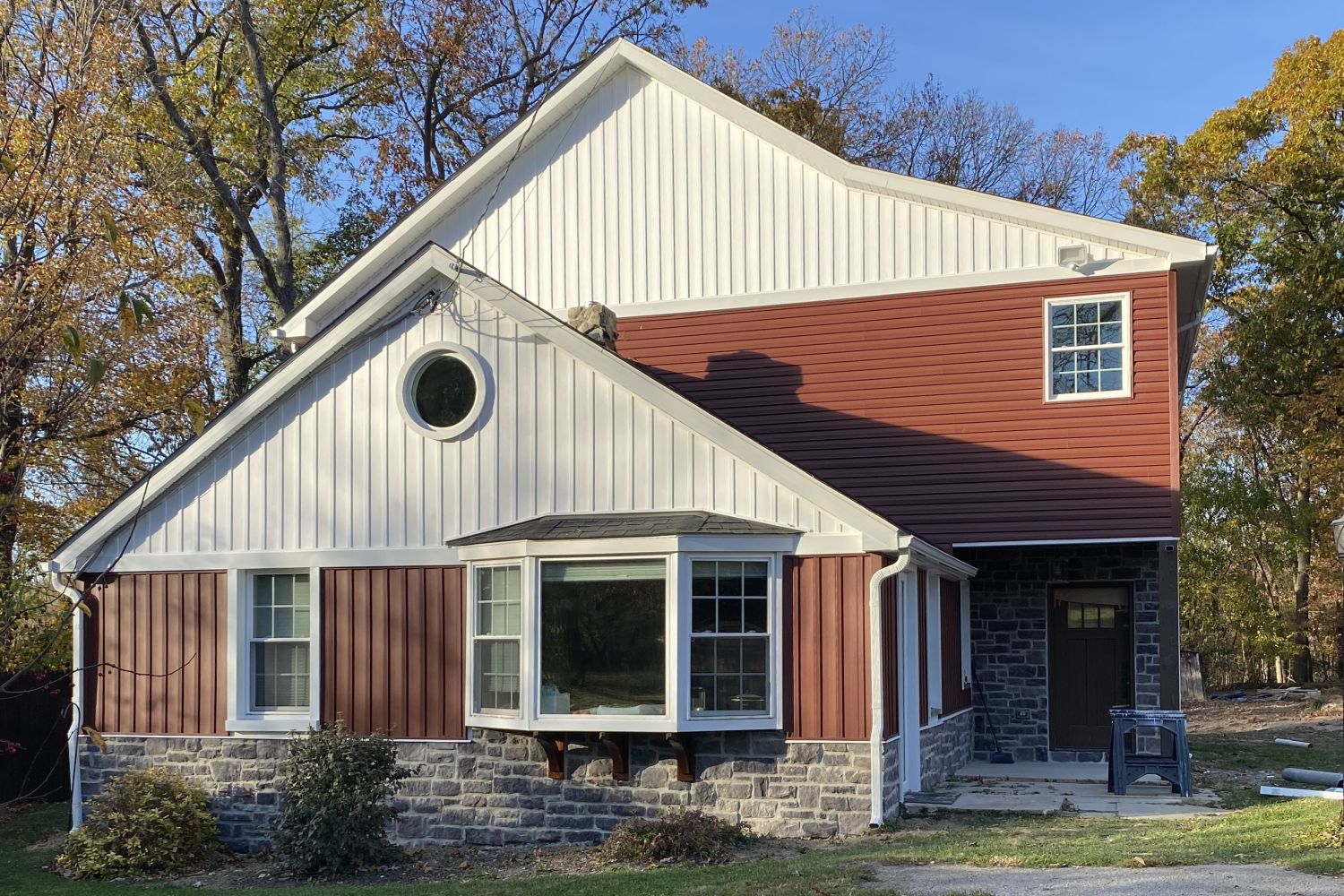 Black Bear Mountain Stone - Stone Veneer - Lime Stone Midnight