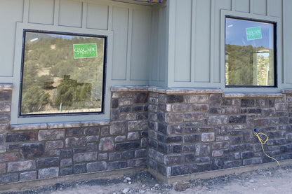 Black Bear Mountain Stone - Stone Veneer - Lime Stone Midnight